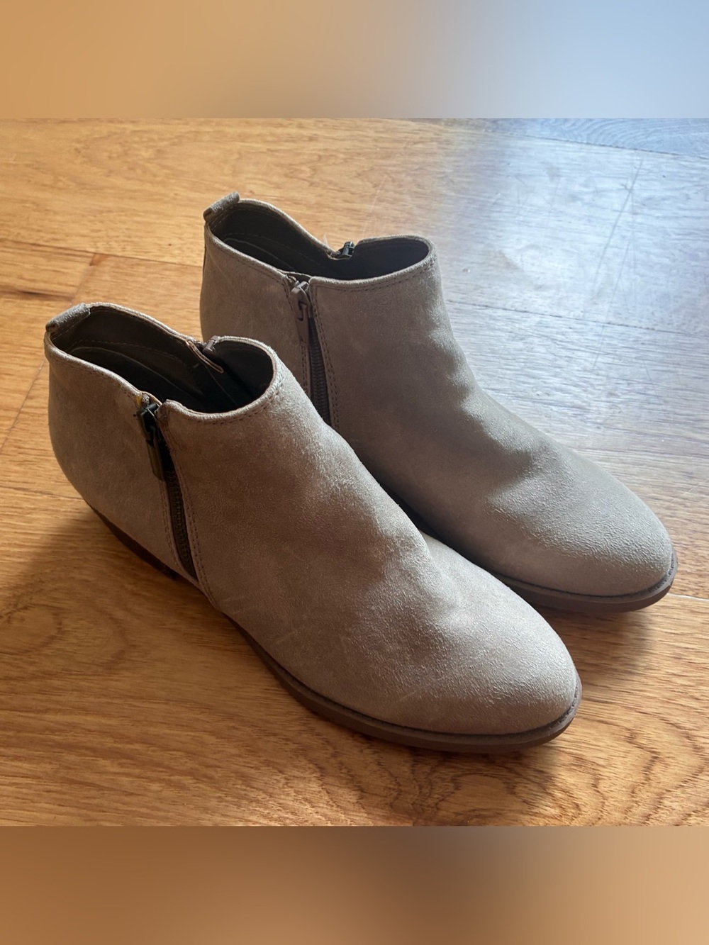 Carlos by Carlos Santana Brie booty women 8 Taupe Suede Ankle Booties